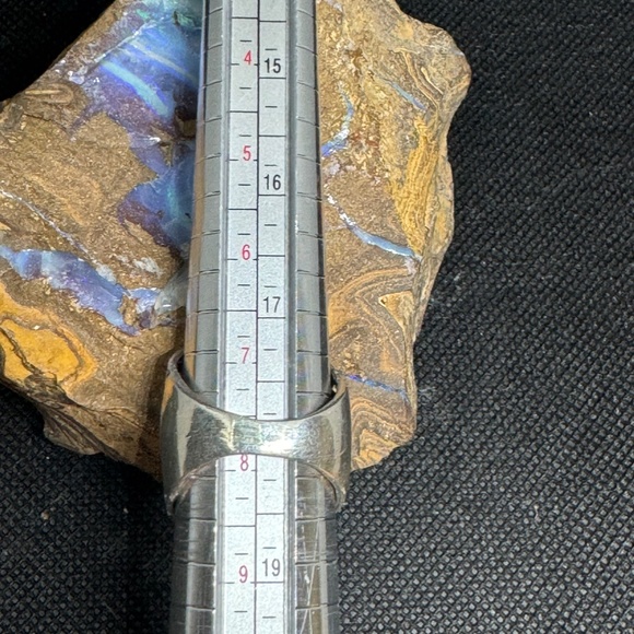 Sterling Silver Celtic Ring - Picture 5 of 5